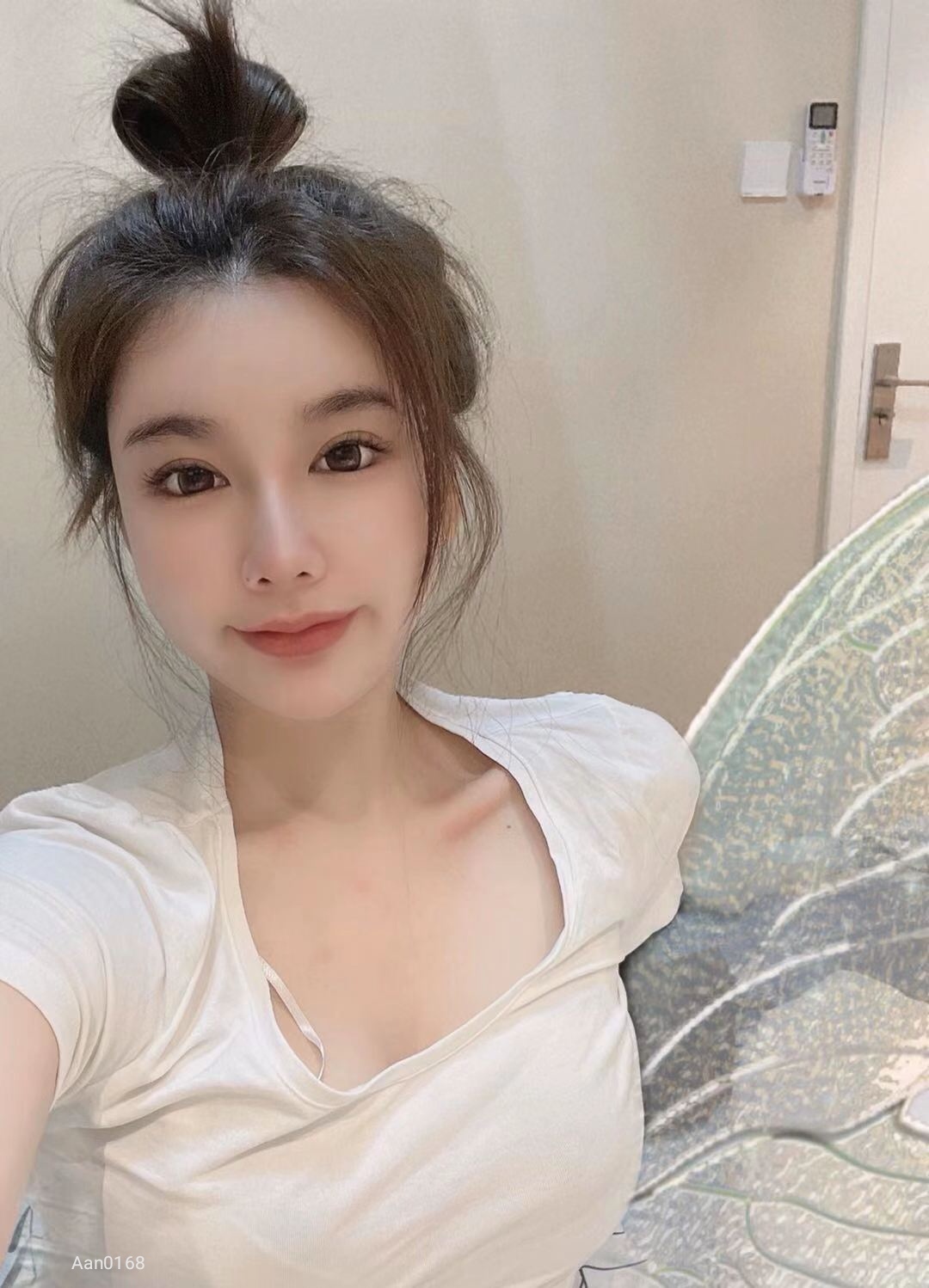 北京丰台 极品兼职小骚女，身材爆灯屁股很翘，服务走心 放得开